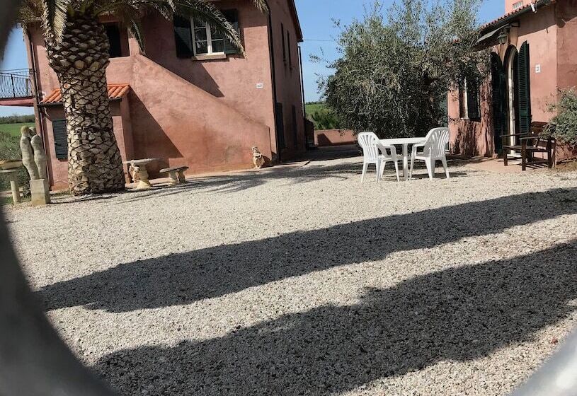 בית מלון כפרי Tenuta De Fanti Agriturismo