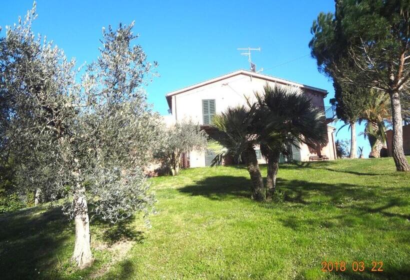 בית מלון כפרי Tenuta De Fanti Agriturismo