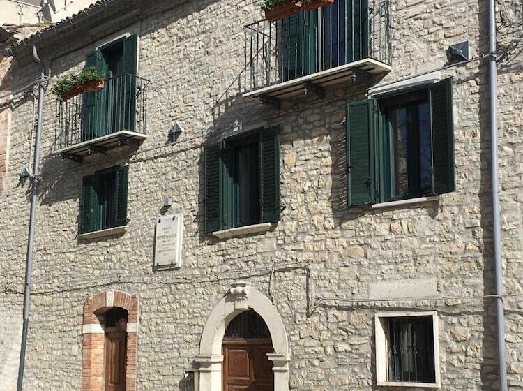 ペンション Art & Breakfast