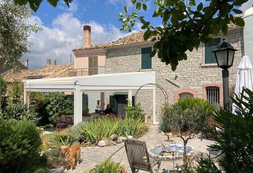 ペンション Art & Breakfast