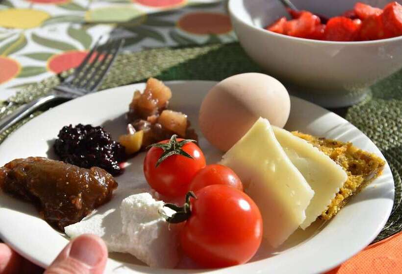 ペンション Art & Breakfast