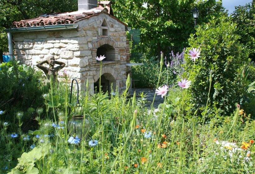 ペンション Art & Breakfast