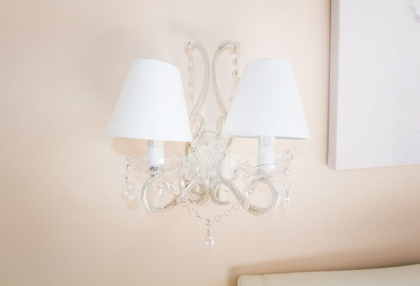 بنسيون Emily Rooms