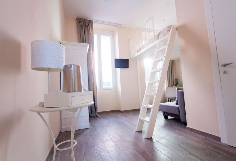 بنسيون Emily Rooms