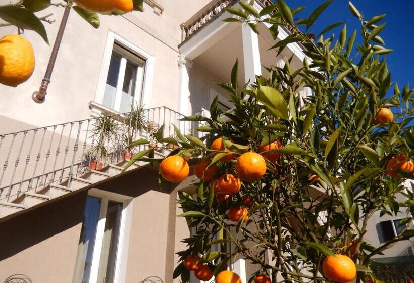 Пансион White Lilac Romantic B&b  Adults Only