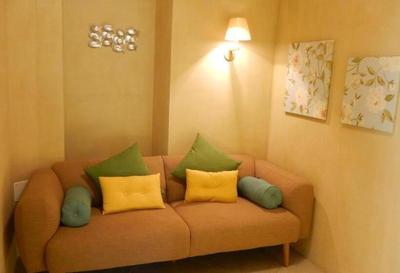 بنسيون White Lilac Romantic B&b  Adults Only