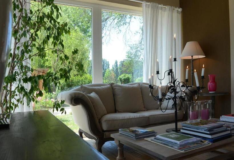 A Casa Di Delia B&b Charming House