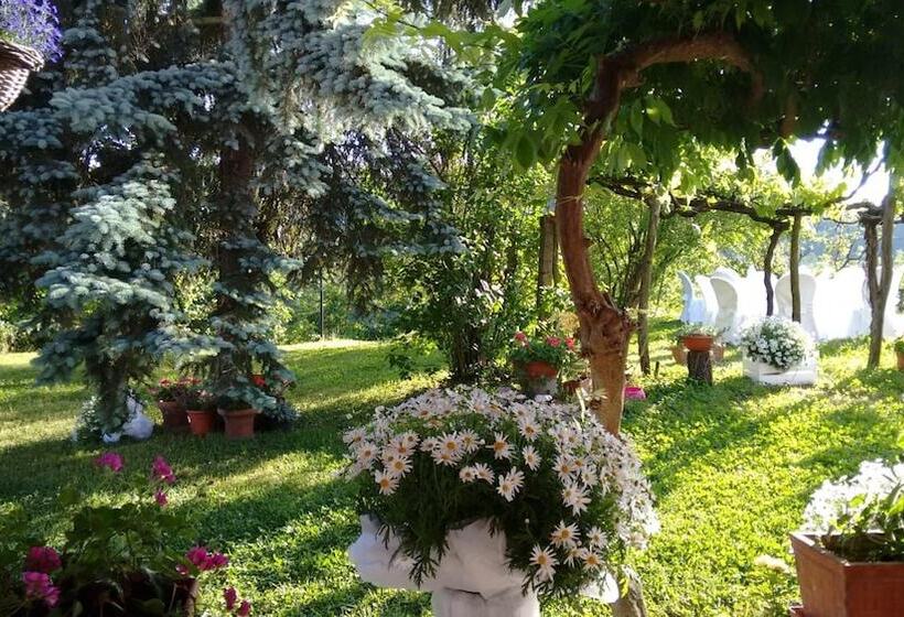 צימר Cascina Dovese