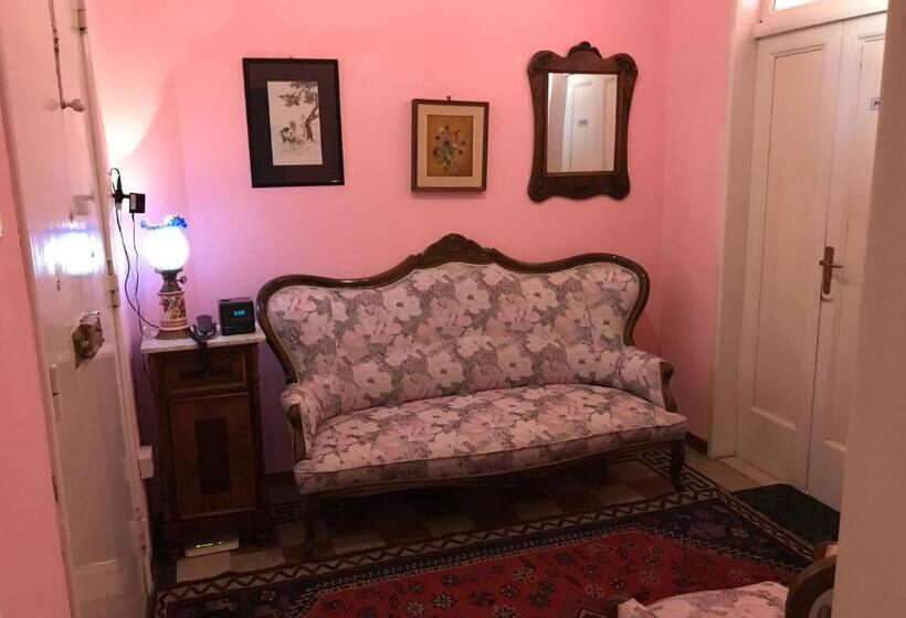 تختخواب و صبحانه Affittacamere La Musa