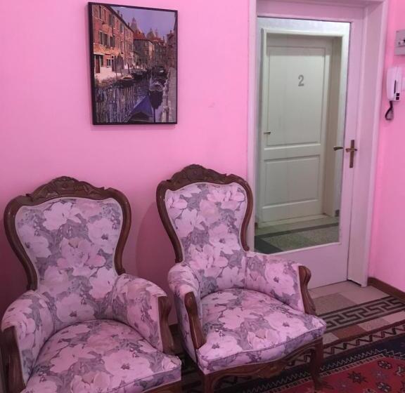 تختخواب و صبحانه Affittacamere La Musa