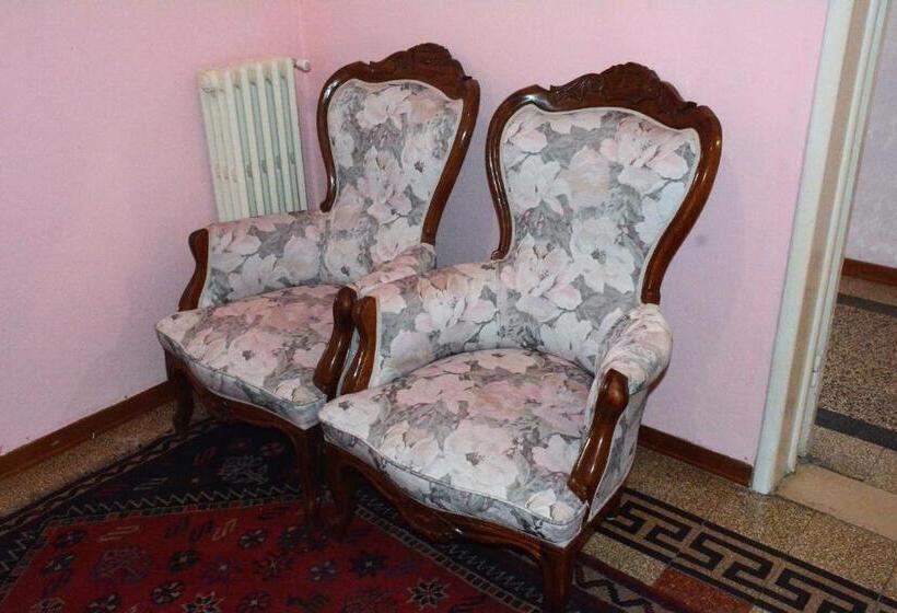 تختخواب و صبحانه Affittacamere La Musa