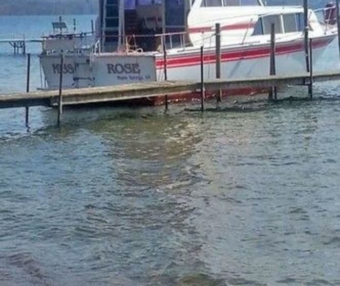 مبيت وإفطار Maple Springs Lake Side Inn