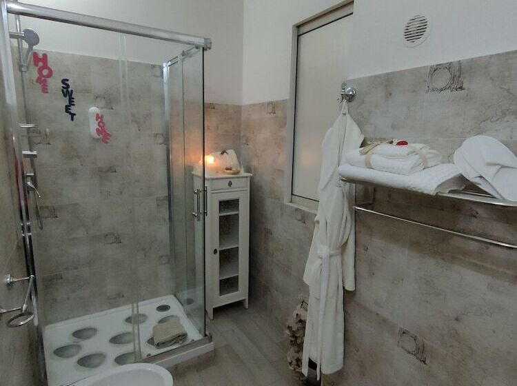 مبيت وإفطار Selene Charme And Confort