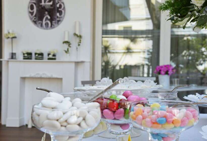 Femily B&b Bed And Breakfast Di Puglia In   Bari