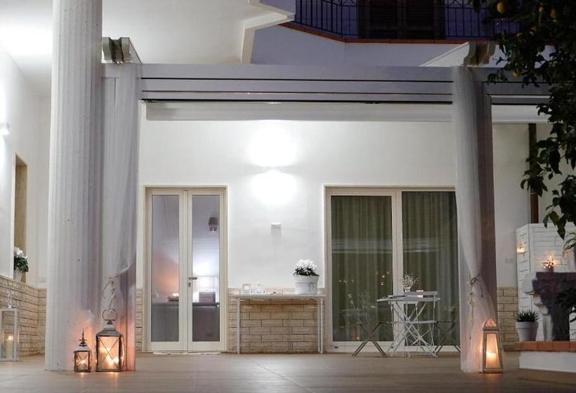Femily B&b Bed And Breakfast Di Puglia In   Bari