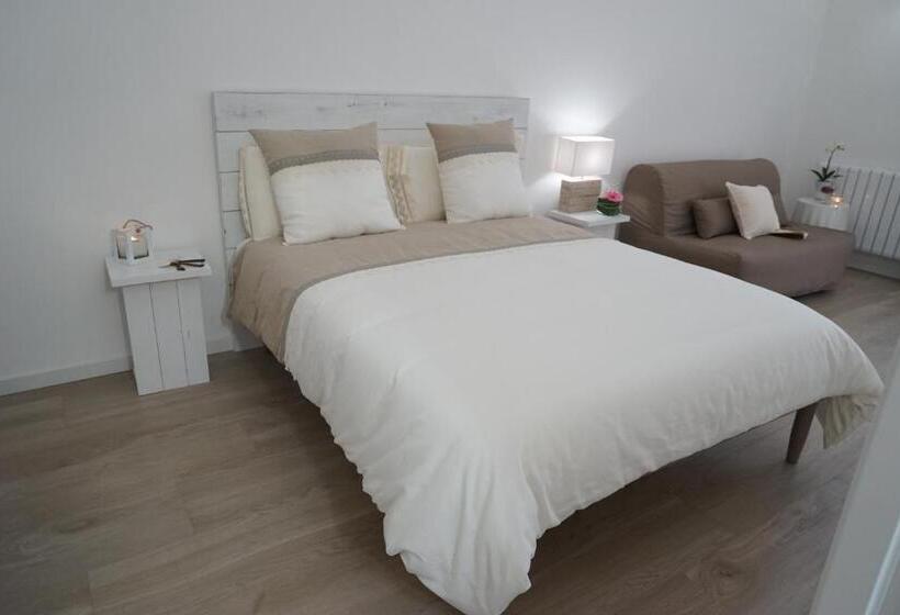 Femily B&b Bed And Breakfast Di Puglia In   Bari