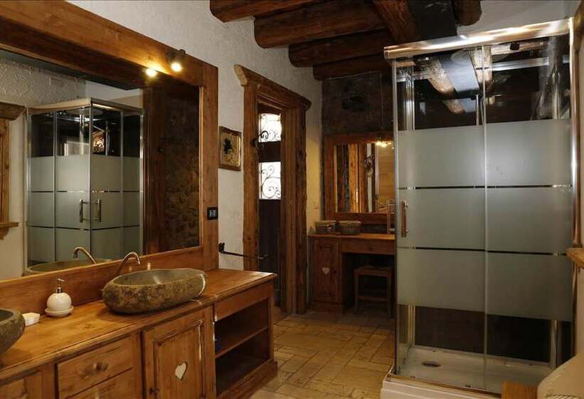 Hostal Albergo Diffuso Zoncolan