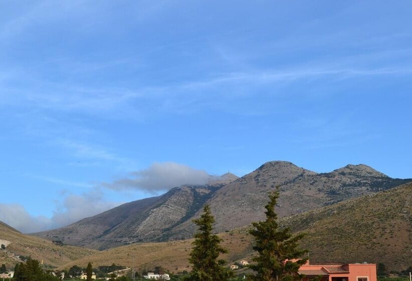 مسافرخانه Case Vacanze La Giara