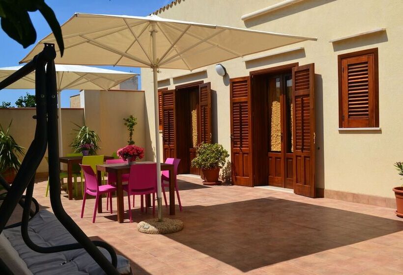 مسافرخانه Case Vacanze La Giara