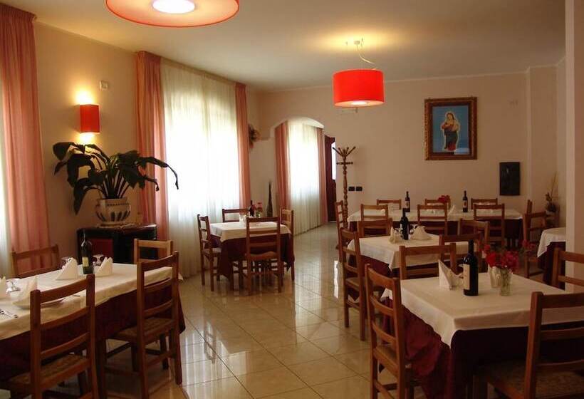 مسافرخانه Mistef