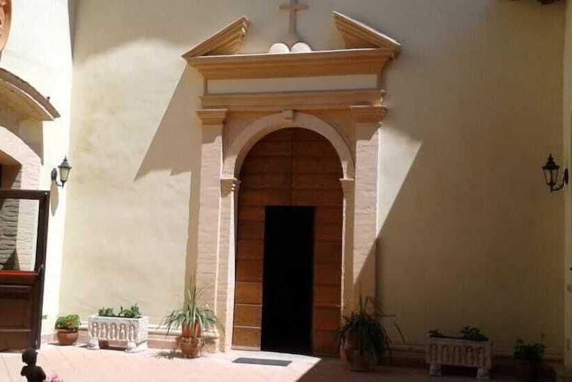 פונדק Relais Al Convento