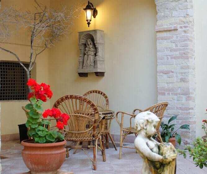 פונדק Relais Al Convento