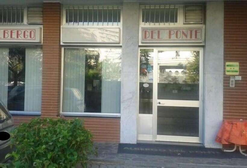 בית מלון כפרי Albergo Ristorante Del Ponte