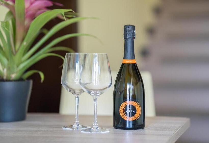 ホテル Benaco Mavras