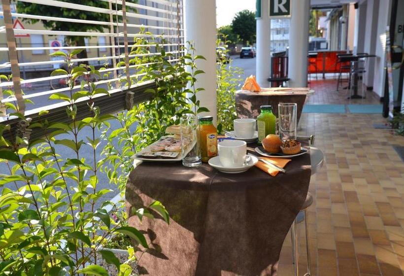 ホテル Benaco Mavras