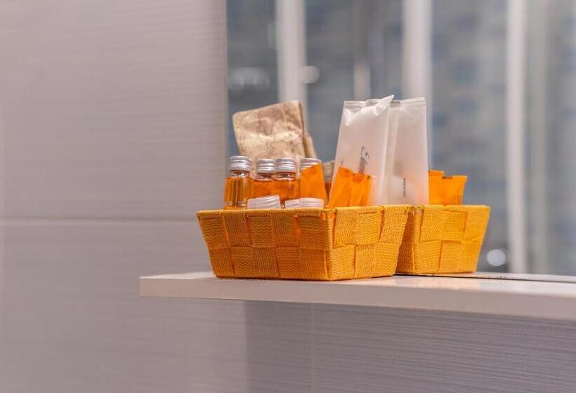 ホテル Benaco Mavras