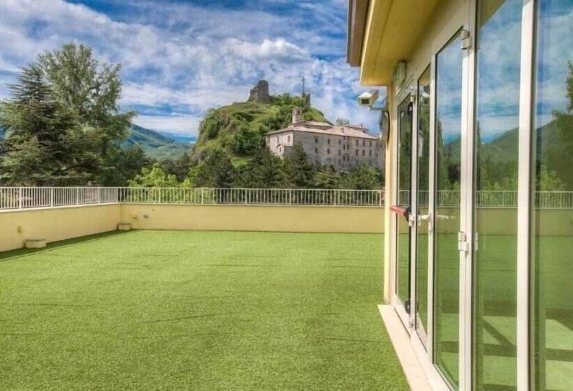 בית מלון כפרי Il Duca Del Montefeltro