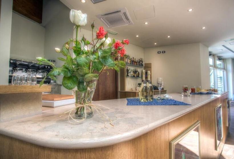 בית מלון כפרי Il Duca Del Montefeltro