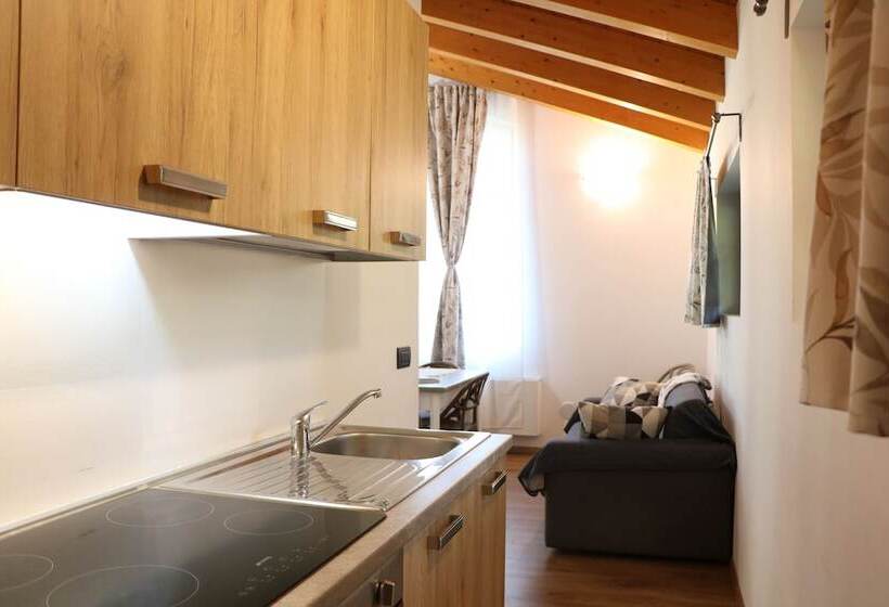 酒店 Lazy Bee Camping Village