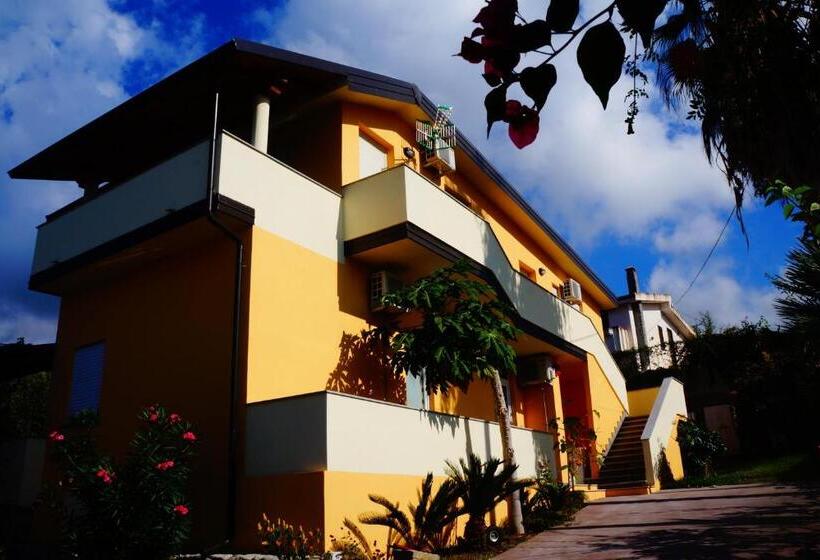 Отель Maremonti