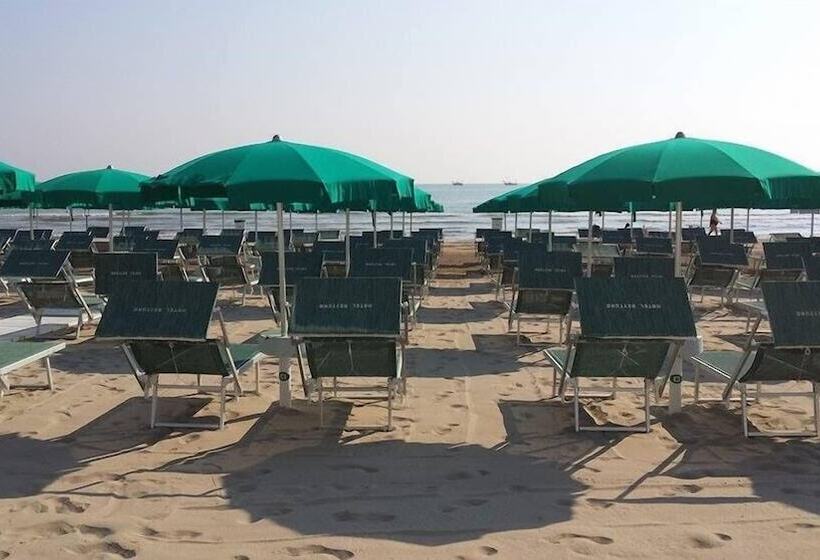 ホテル Nettuno Senigallia