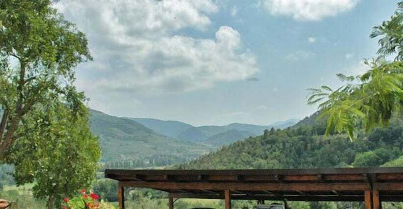 فندق ريفى Agriturismo La Pila