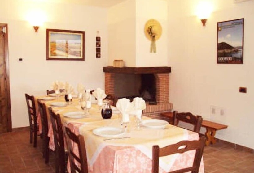 فندق ريفى Agriturismo La Pila