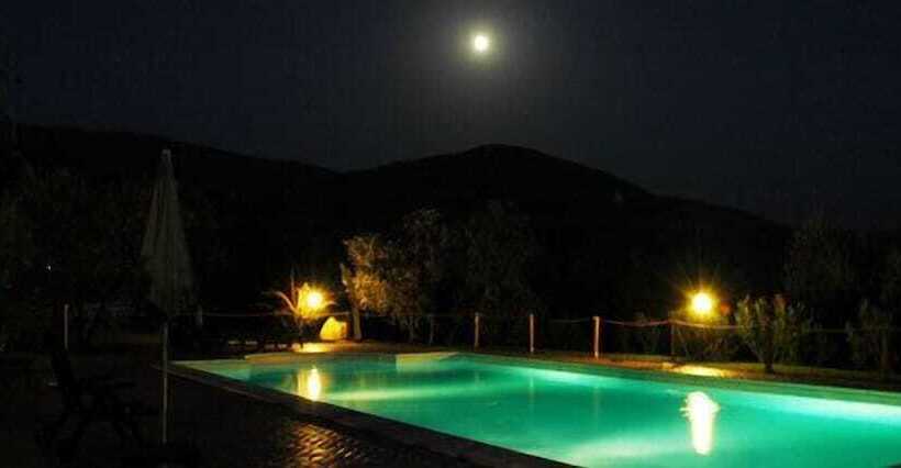 فندق ريفى Agriturismo La Pila