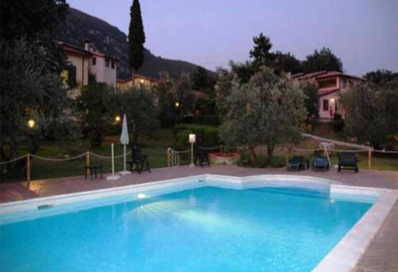 فندق ريفى Agriturismo La Pila