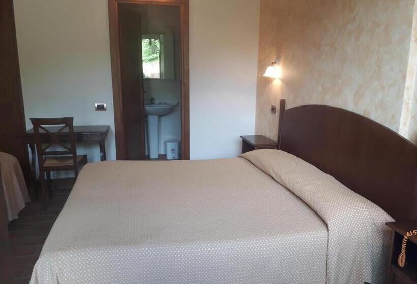 فندق ريفى Agriturismo La Pila