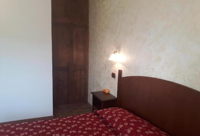 فندق ريفى Agriturismo La Pila