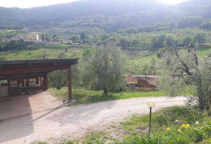 فندق ريفى Agriturismo La Pila