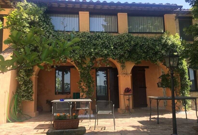 Сельский отель Agriturismo Monte Petreto