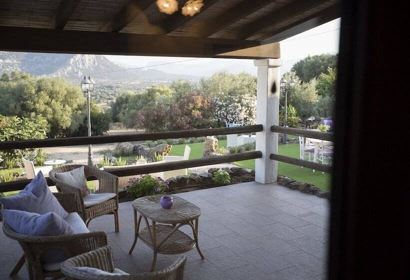 בית מלון כפרי Country House S Ozzastru