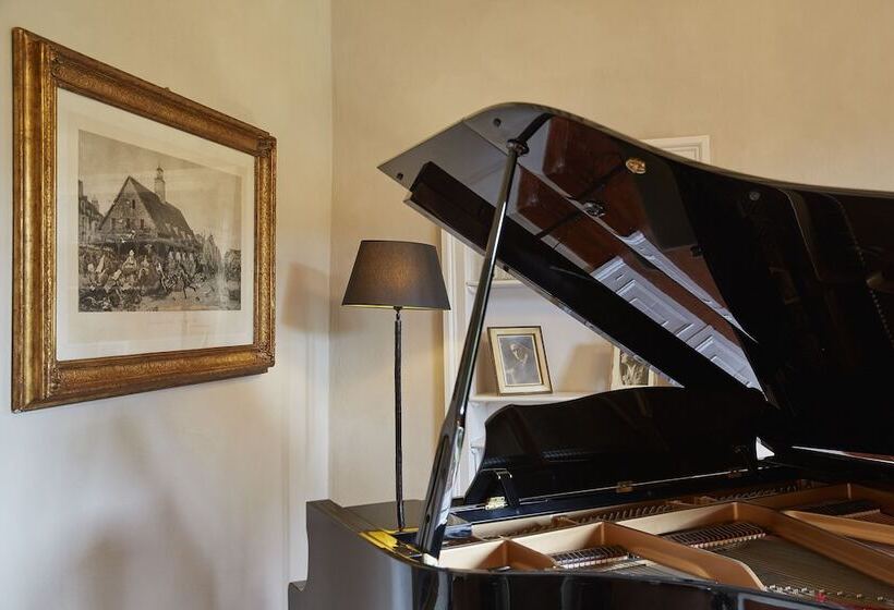 בית מלון כפרי La Pescaia Resort