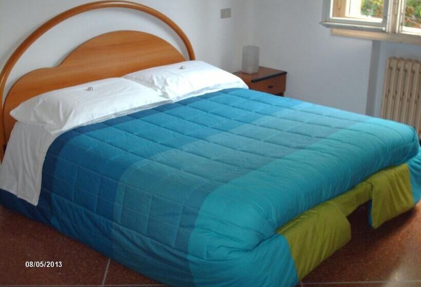 호텔 Triana E Tyche