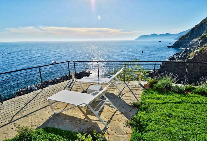 پانسیون Crêuza De Mä