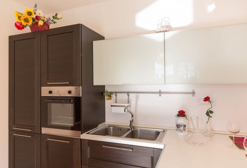 פנסיון Guest House Le Acacie