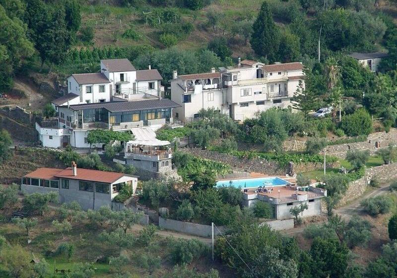 Tenuta Mauri  Agriturismo Vota