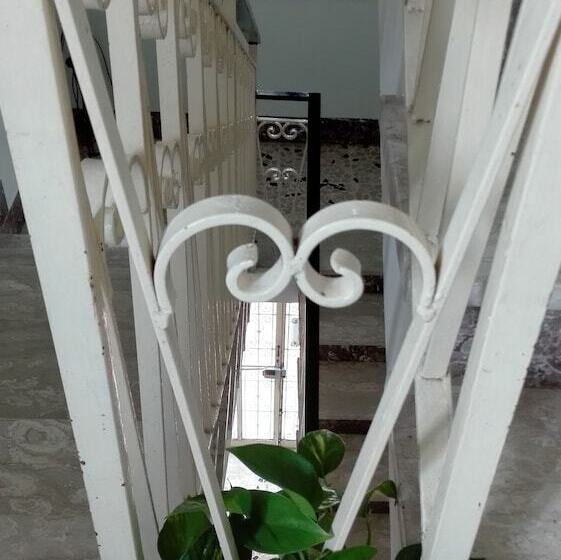 ベッドアンドブレックファースト Camere Riviera Di Ulisse